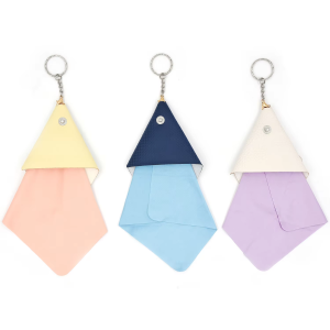 High Quality Fashion PU Case Keychain Glasses Cleaning Cloth Triangle Packing Lens Sunglasses Glasses Cloth Band Customized Logo