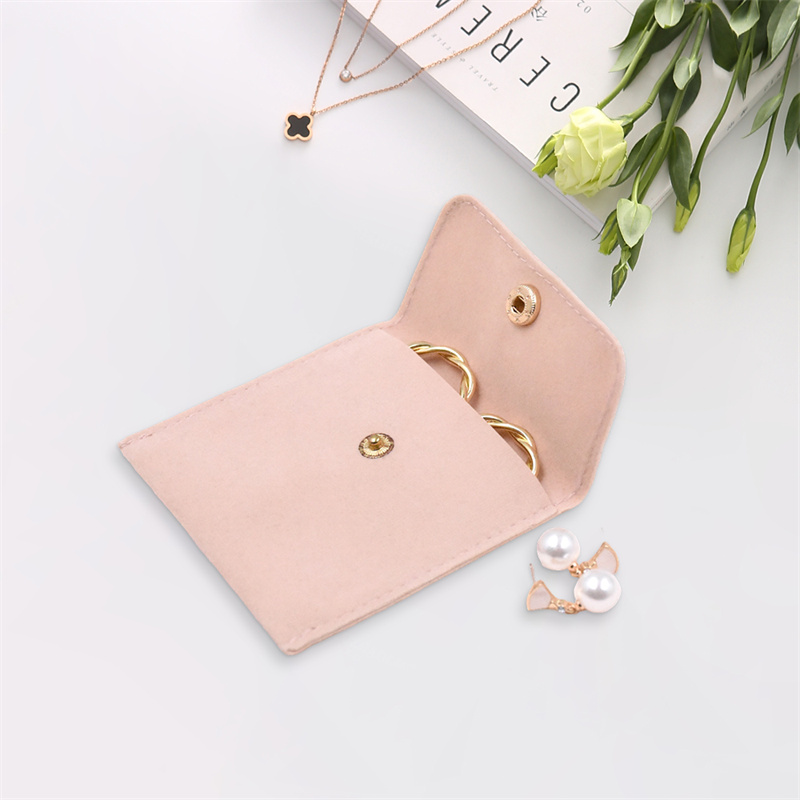 Wholesale Leather snap buttons jewelry pouch Manufacturers
