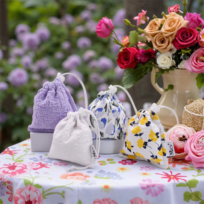 Pleated Single Drawstring Jewelry Pouch